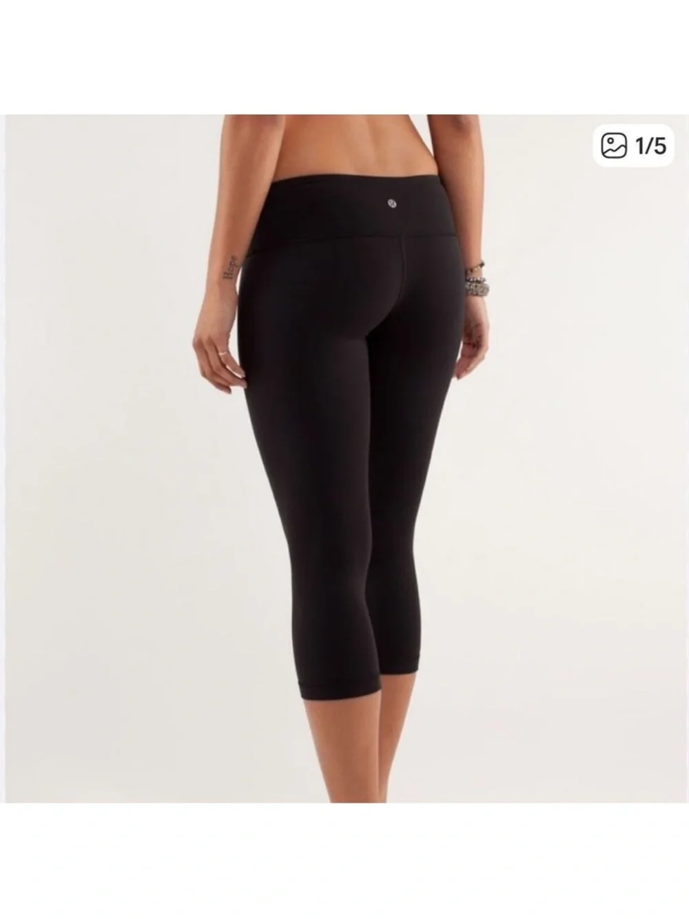 Lululemon Black Crop Low Waisted Leggings Yoga Pants Size 6